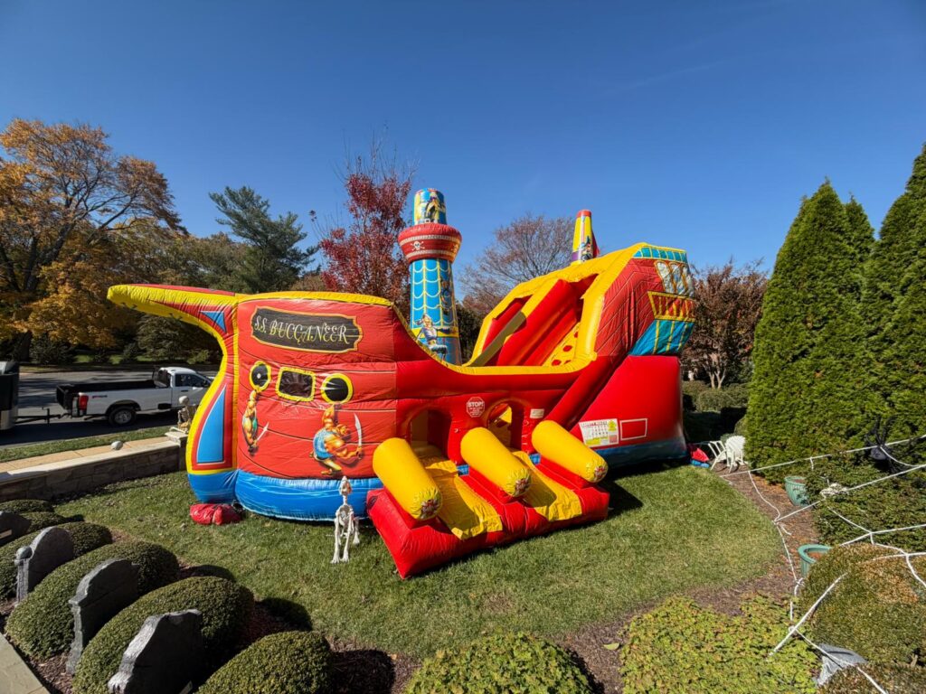 A moon bounce combo rented in Potomac, MD
